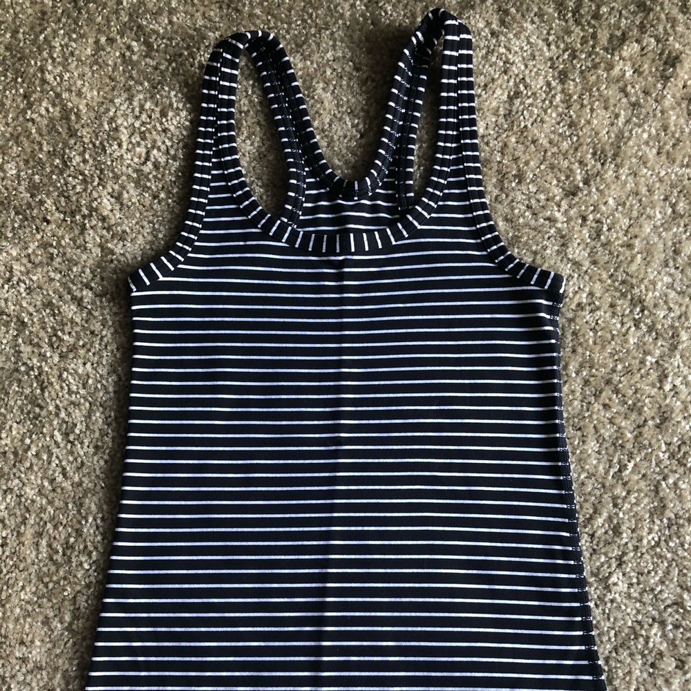 NWOT Lululemon Tank